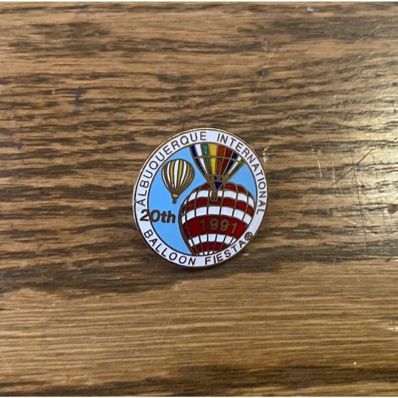 Vintage Albuquerque 1991 20th International Balloon Festival Pin - Picture 1 of 3